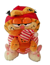 VTG GARFIELD PLUSHCHRISTMAS WI/TEDDY BEAR BUNNY SLIPPERS NIGHT CAPW/TAG A 1 2