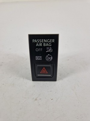 VW JETTA VI Warnblinklichtschalter hazard warning switch button 5C6953509B