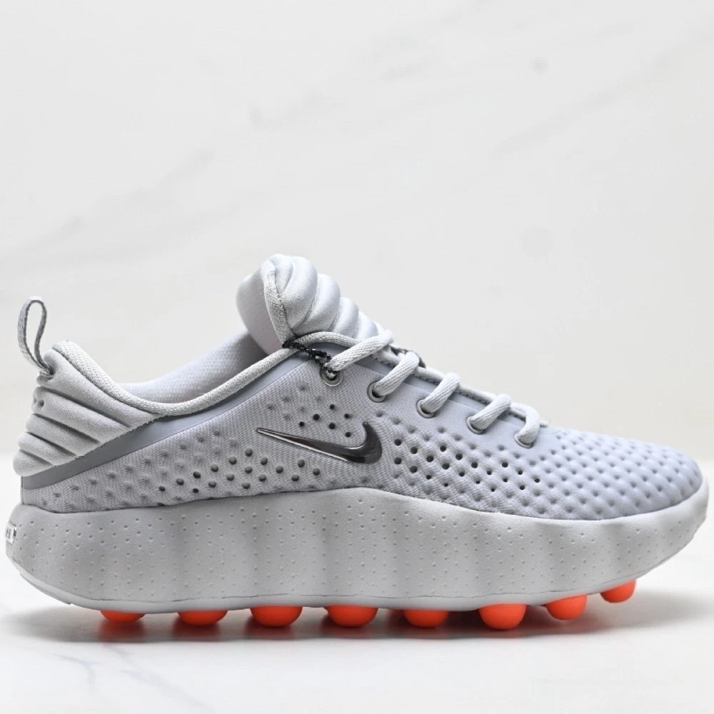 Nike Mind 002 \