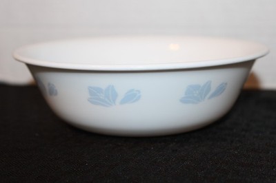 Corelle  Corning  Friendship Soup Cereal Salad Bowl: Blue Floral
