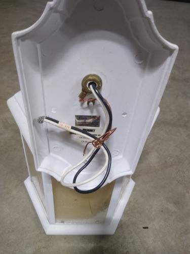 Hinkley Lantern 3 Light Outdoor Wall New  - Picture 2 of 7