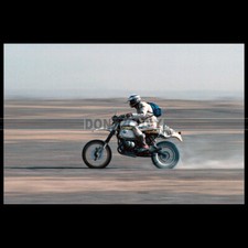 Photo M.001212 HUBERT AURIOL (BMW) RALLYE PARIS-DAKAR 1983