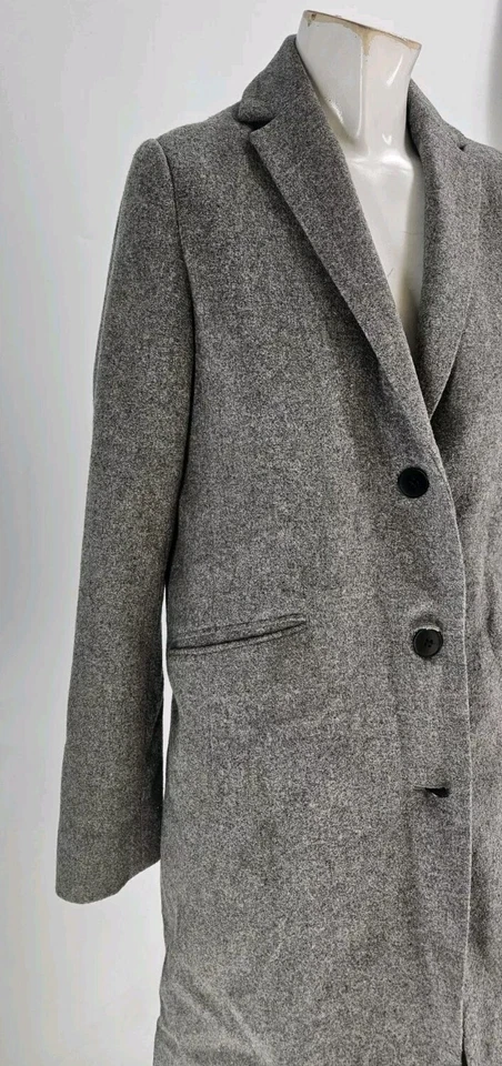 Abrigo para mujer Muji pequeño gris mezcla de lana botón largo Foto 4 de 4