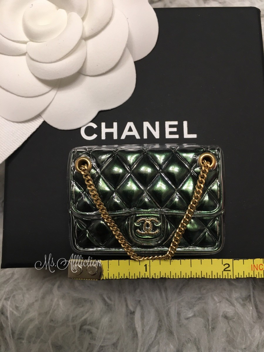 CHANEL $700 Authentic CC Classic Flap Bag Chain Gold CHANEL $700 Authentic CC Classic Flap Bag Chain Gold