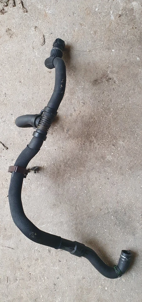 durite liquide de refroidissement renault kangoo 1.5 dci - Photo 2/3