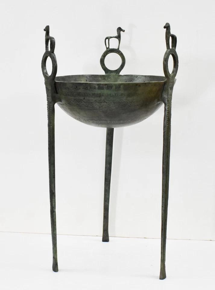 Trípode de bronce puro con caballos - Premio Homero ganador - Oráculo Apollo Delphi Foto 2 de 4