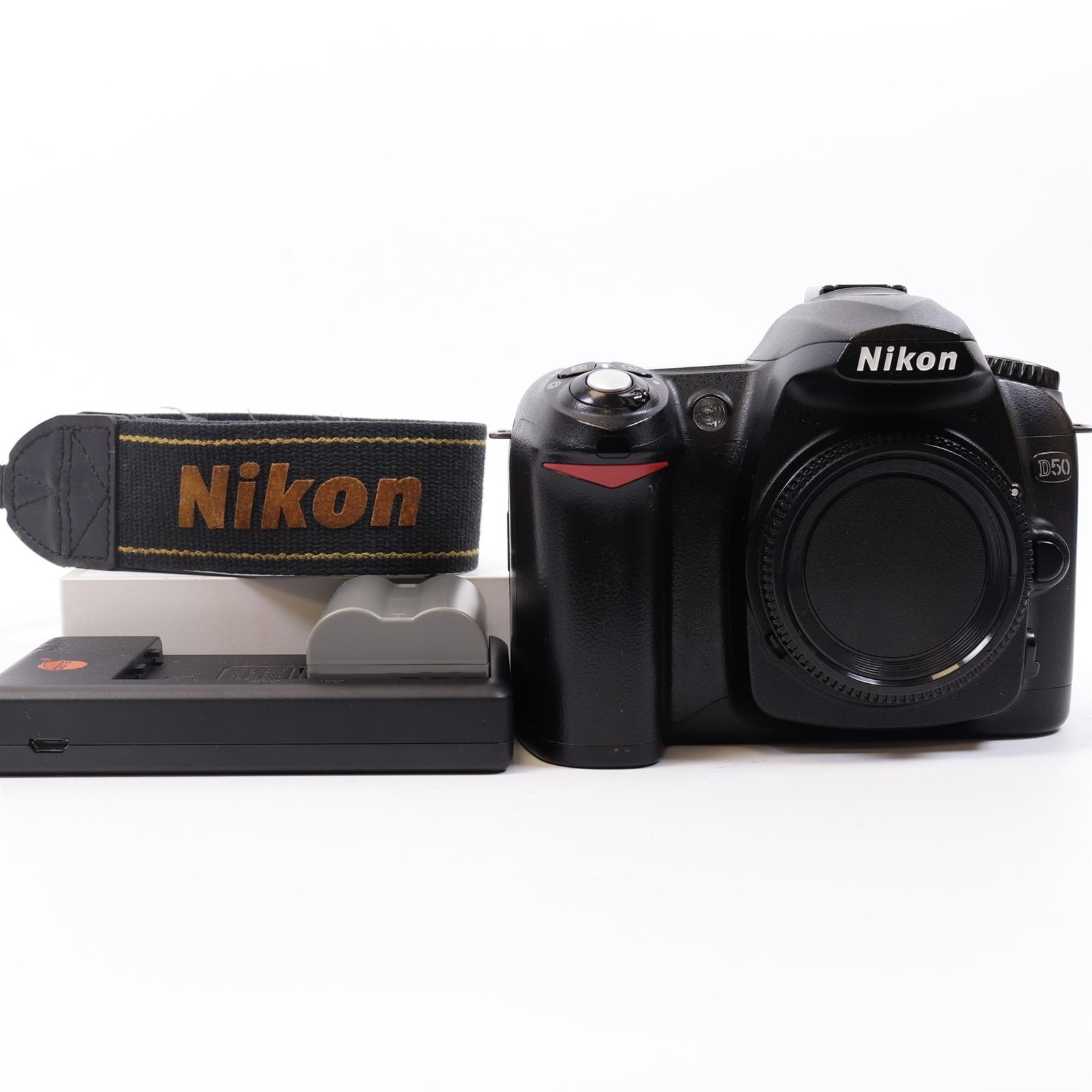 Nikon D50 Digital SLR Camera Body Only -VM 8357 LN-
