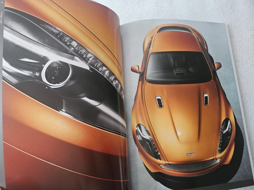 2014 Brochure Aston Virage Coupé + Volante : catalogue de 64 p. France - Photo 3/4