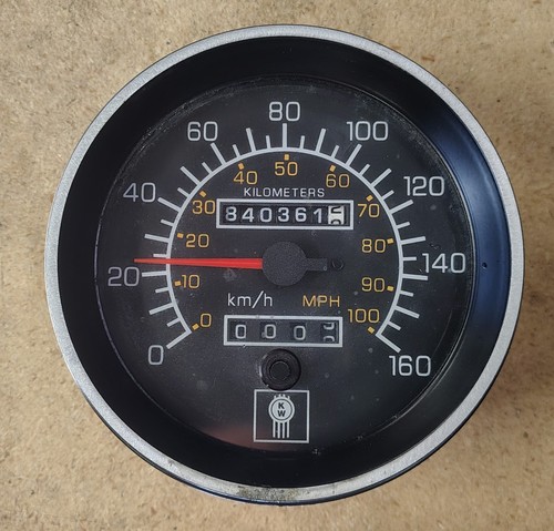 KENWORTH Q43-1019-4 GAUGE-SPEEDO ELEC 128MM 0-160 WITH TRIPOMETER SHOWS KM #3