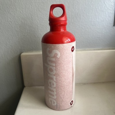 弁当箱・水筒 Supreme/Sigg Traveller0.6L Water Bottle Supreme x SIGG Traveller 0.6L Water Bottle Red (SS23)