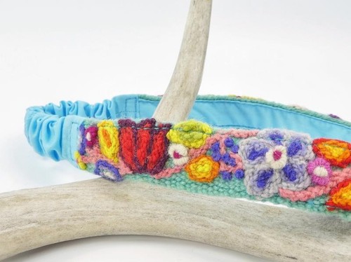 Pretty Jenny Krauss Floral Embroidered Wool Stretch Headband Handmade in Peru - Picture 3 of 15