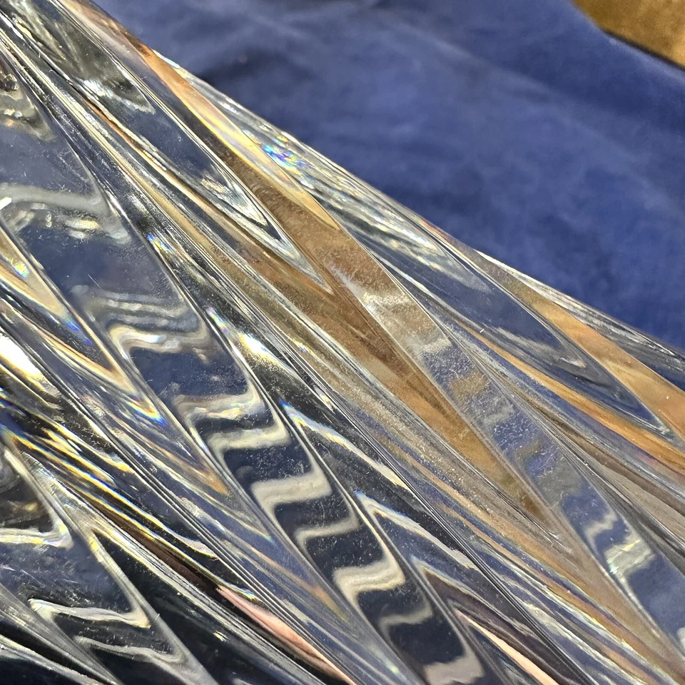 Jarrón vintage de cristal de plomo de 1/2" de pared gruesa espiral corte profundo - ¡PESADO! Foto 4 de 4