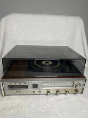 Vintage SANYO DXT-5004 Turntable Stereo System AM/FM Radio