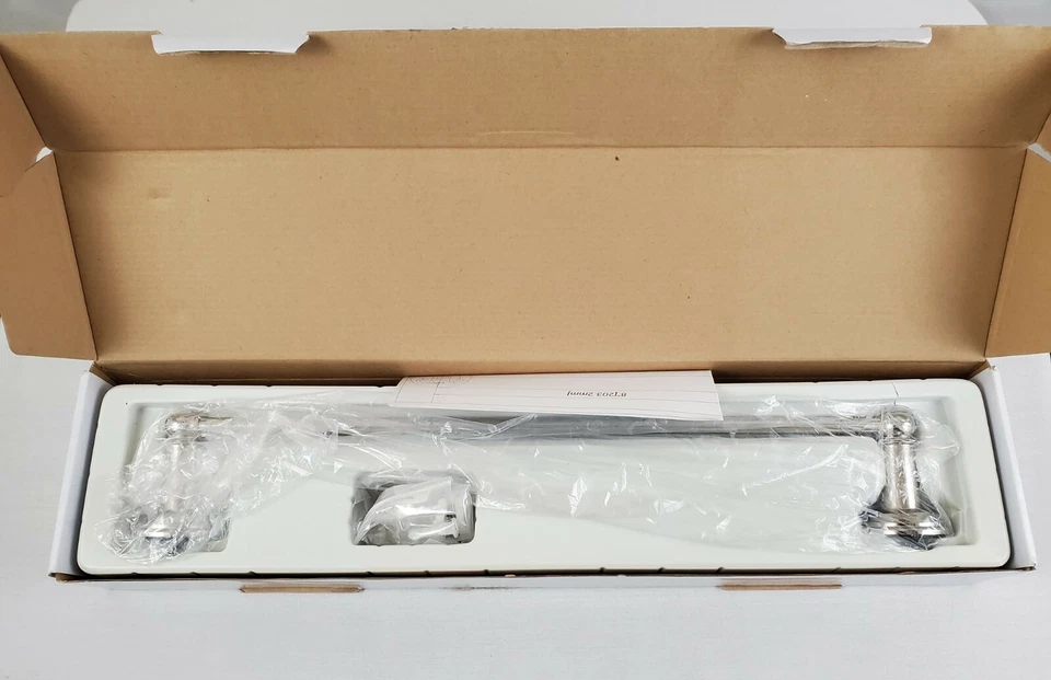 Toallero Toto 18" PN#YB30018 Colección Tradicional Serie A Níquel Pulido Foto 2 de 4