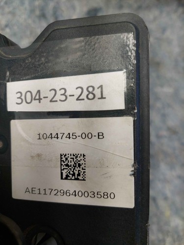 TESLA MODEL Y 2023 ABS PUMP 1044745-00-B - Picture 9 of 12