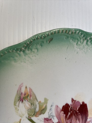 "Antiguo plato de porcelana semi vítreo KT&K Co borde de vieira verde rosa floral 10""" - Imagen 3 de 10
