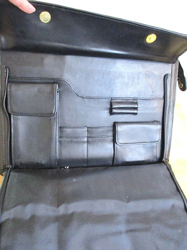 Dilana Leather Briefcase, Attache Case, Messenger Bag, Laptop Case, Black - Picture 4 of 12