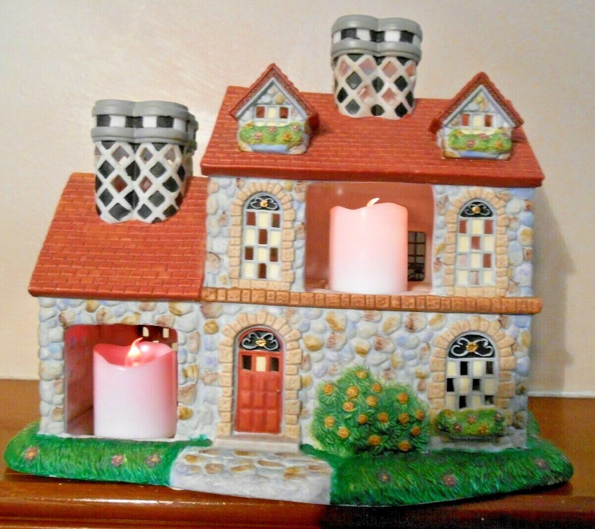 PARTYLITE_BRISTOL HOUSE RETIRED_P7322 Olde World Village Tealight House