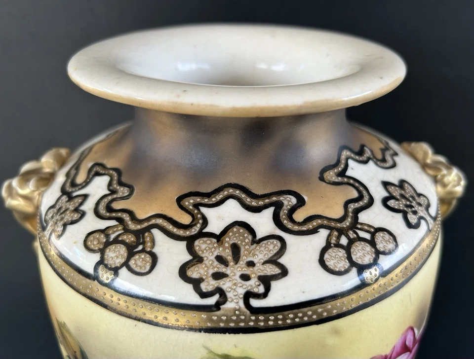 Jarrón Nipón Japonés 13" Pintado a Mano Rosas Oro Moriage Foo Perro Asas Foto 2 de 4