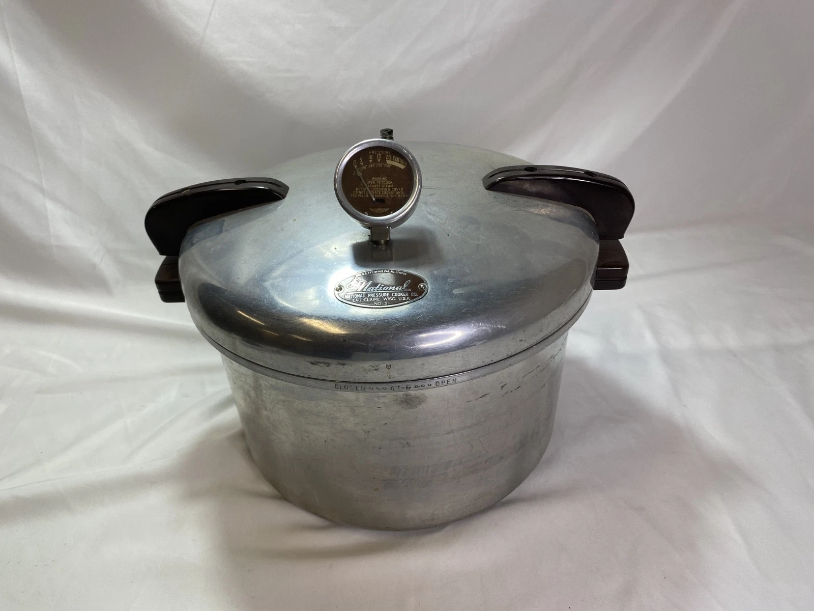Vintage National No.5 Pressure Cooker
