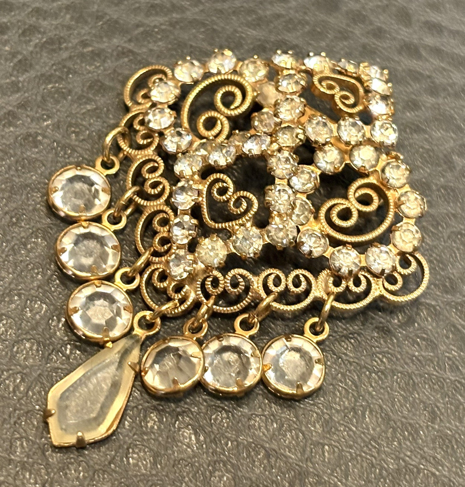 VTG Unsigned Clear Crystal Station Dangle Charms … - image 2