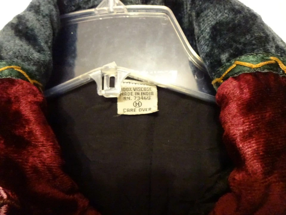 Contempo Casuals size Med BOHO Quilted Patchwork Velvet Jacket ZIP  Y2K - Image 2 of 4