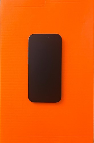 Apple iPhone 14 Pro - 256GB - kosmiczna czerń (odblokowany) - Zdjęcie 2 z 9