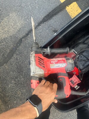 Milwaukee 5263-21 5/8'' 5.5 Amp SDS Plus Rotary Hammer Drill Kit