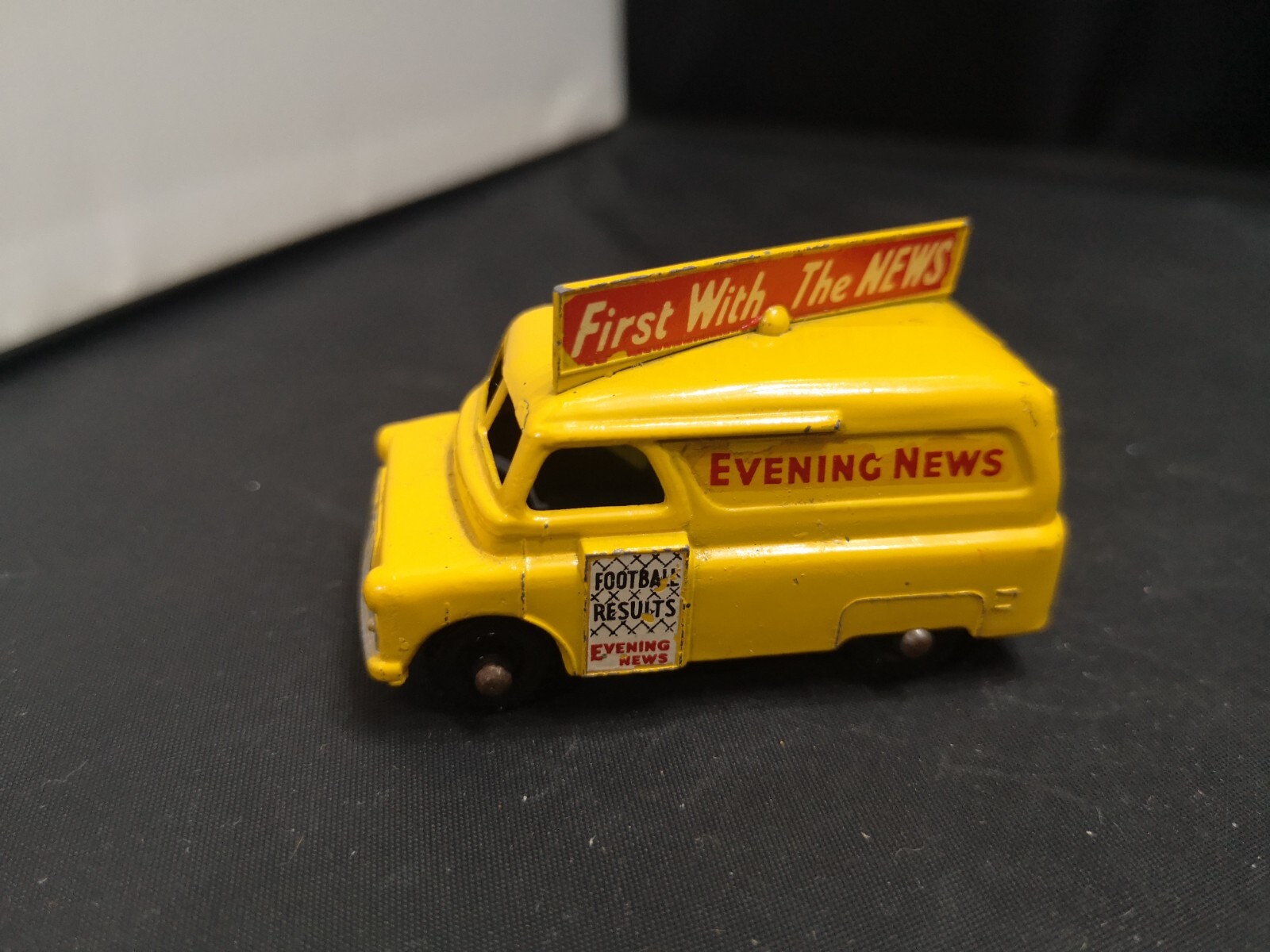Matchbox 42a, Evening News Van - Free Price Guide & Review