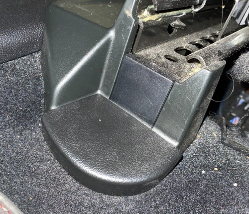 Mk2 Puma - Seat Rail End Covers Set - Textured OEM Style Plastic - Picture 5 of 6