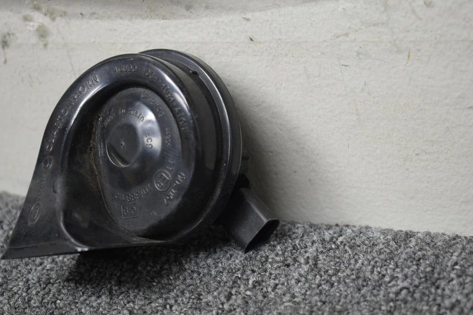 BMW 535I 2010-2017 bocina de paso alto OEM de fábrica Foto 2 de 4