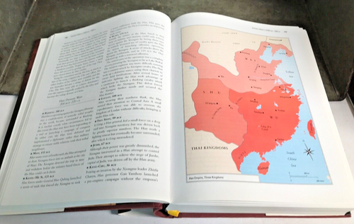 The Encyclopedia of Warfare Dennis Showalter HC DJ Lk New 600 Maps 1024p English - Picture 9 of 15
