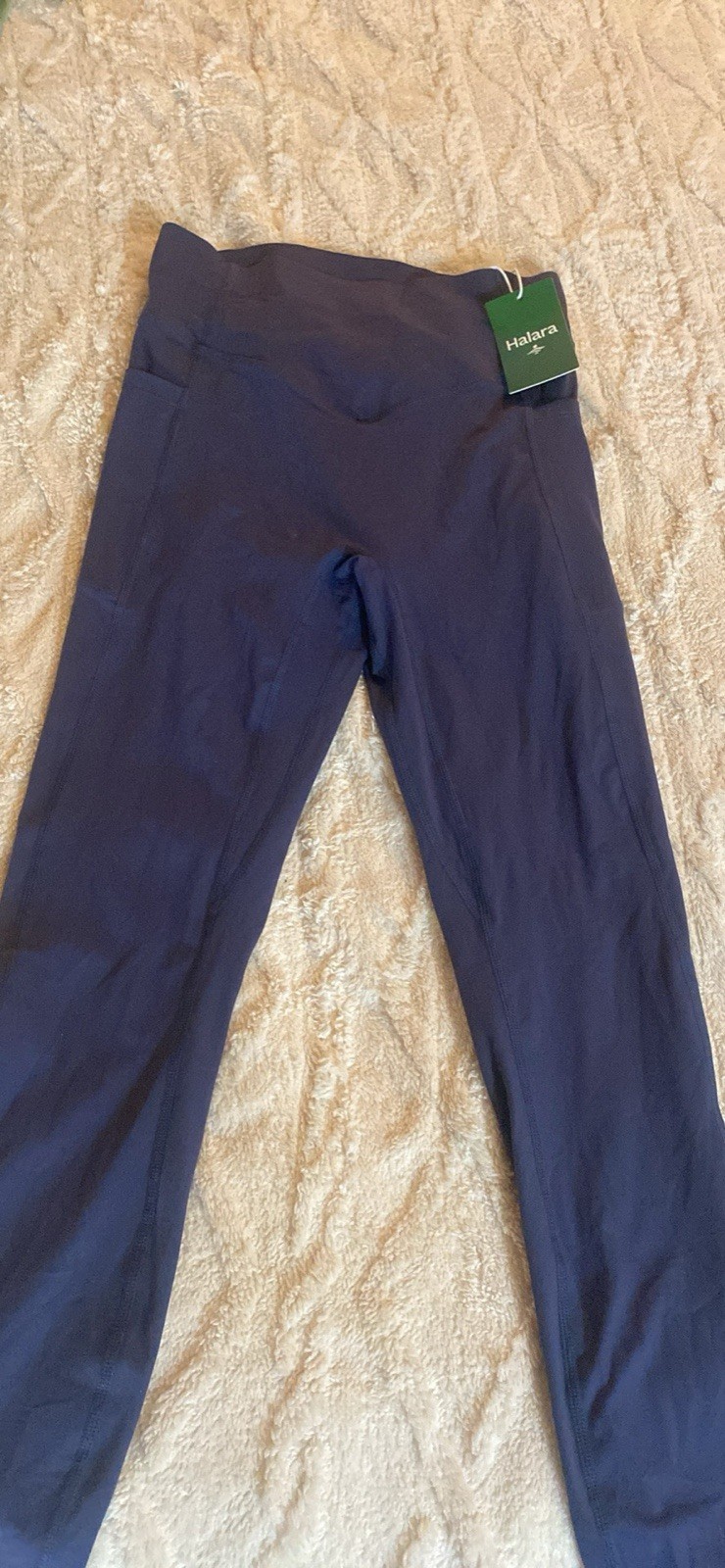 HALARA NWT leggings Size Small