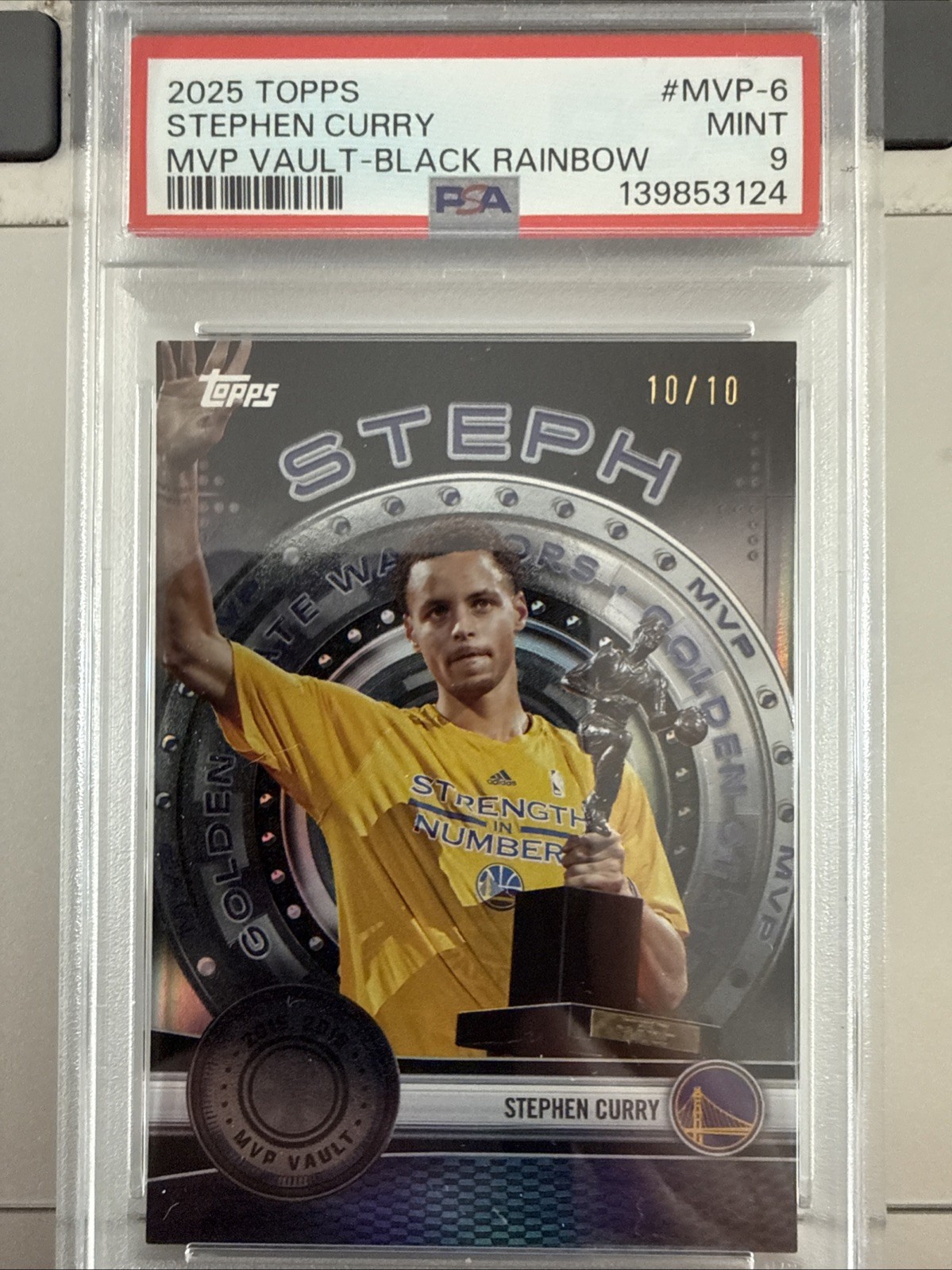 2025 Topps Stephen Curry MVP Vault Black Rainbow /10 PSA 9