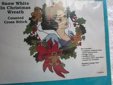 SNOW WHITE IN CHRISTMAS WREATH Counted Cross Stitch Kit 35050 Disney 