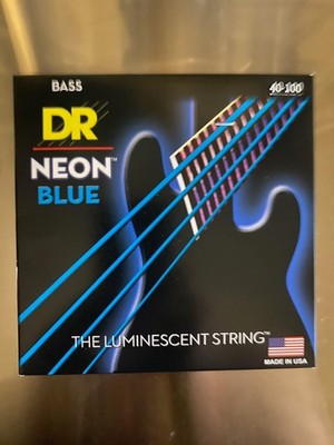 1-SET DR NEON LUMINESCENT BASS STRINGS 40-100 NEON BLUE