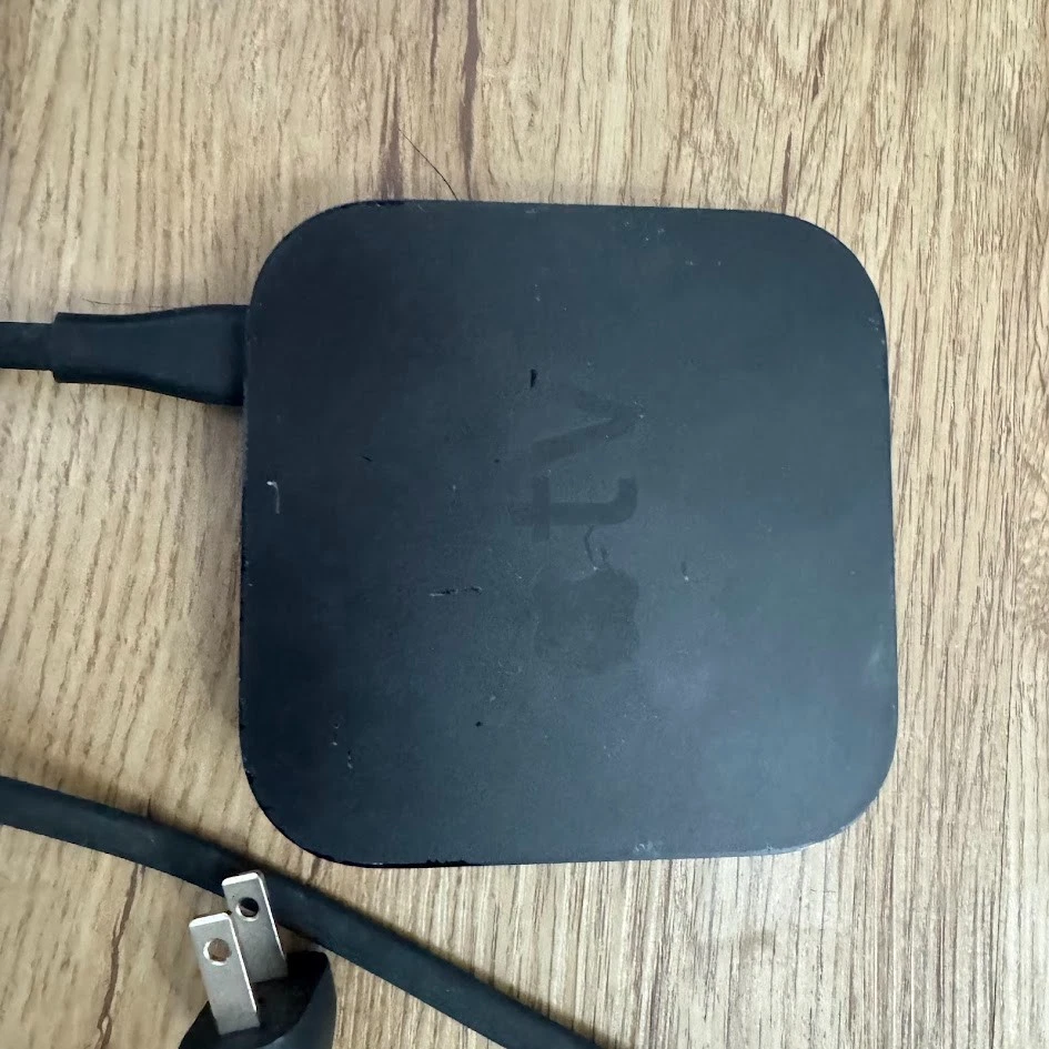 APPLE TV 2ND GENERATION MEDIA STREAMER STATION ONLY A1378 BLACK MEDIA PLAYER - Image 3 of 3