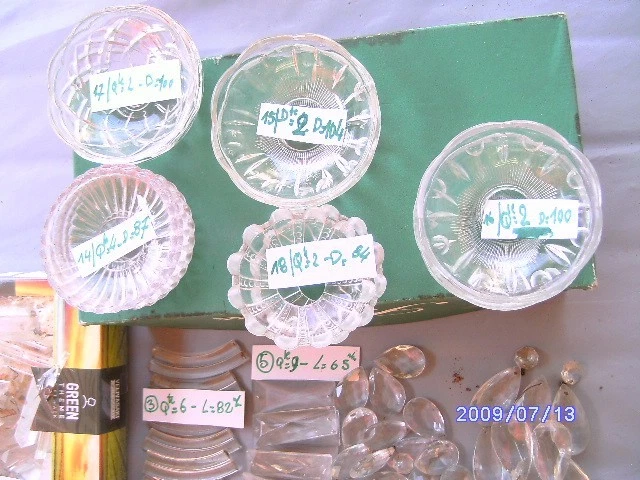 ancien lot divers pampilles,bobeches.....pour lustres,appliques... - Photo 3/4