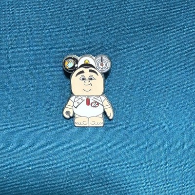 Disney Pin Vinylmation Captain B. McCrea Chaser Pin Wall-E