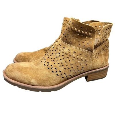 Sofft Brinkley Laser Cut Leather Bootie in Saddle Suede, Boots Size 7.5