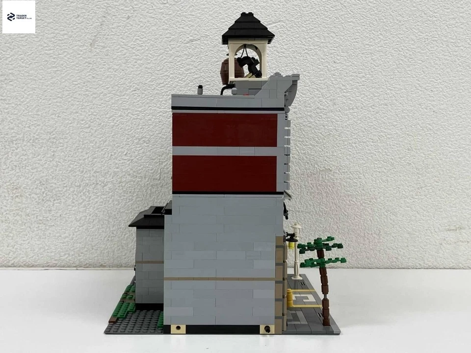 LEGO Creator Expert Modular Buildings Fire Brigade 10197 In 2009 Used Retired P2 - Image 4 of 4