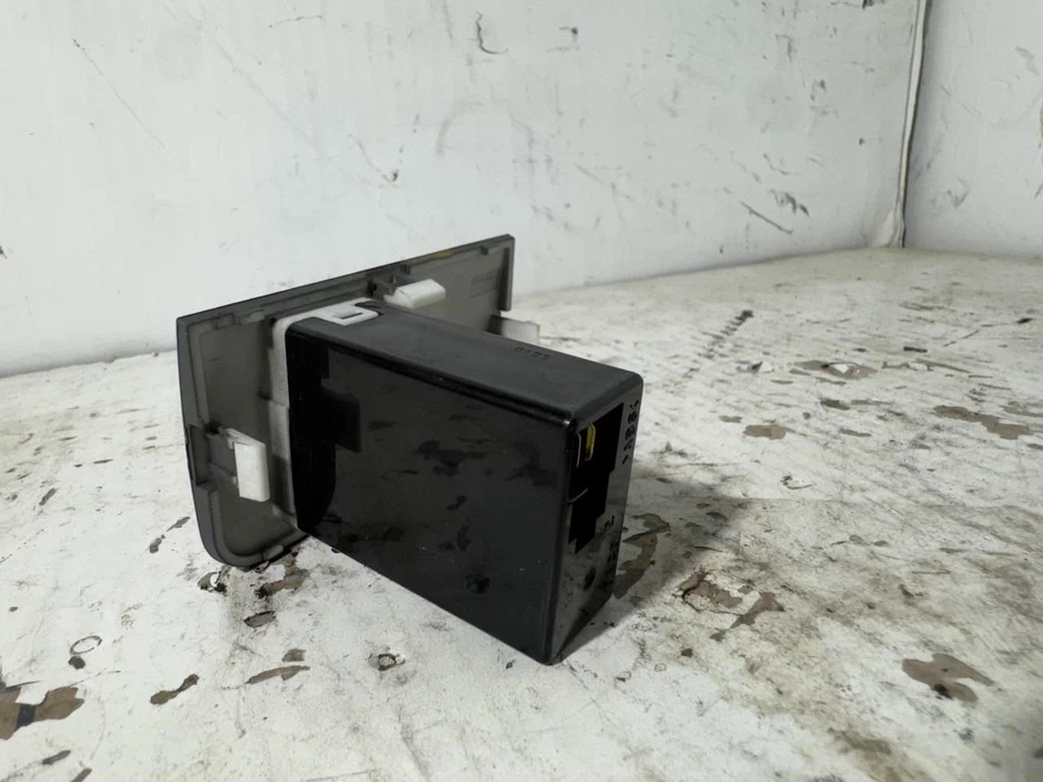 04-08 Interruptor de reostato atenuador Suzuki Forenza con bisel OEM Foto 3 de 3