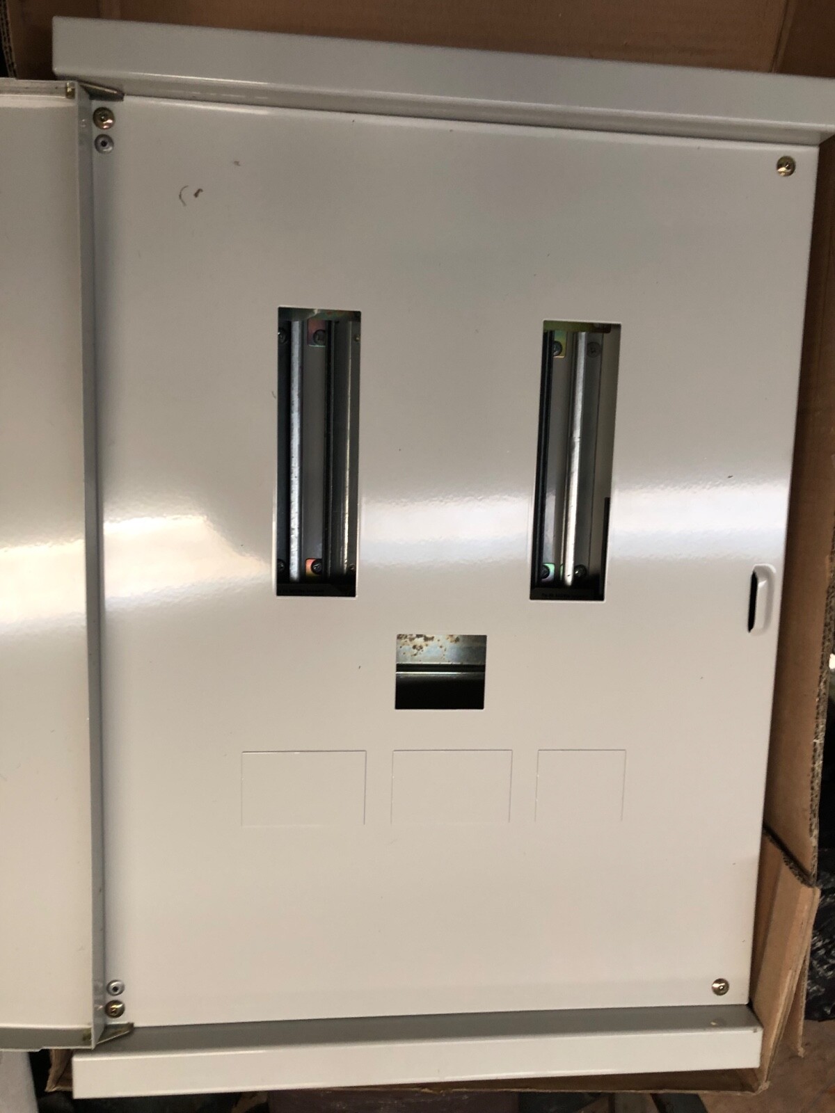 Dorman smith 3phase distribution board consumer unit