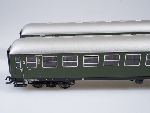 (9092) 2 Liliput Personenwagen Schürzenwagen der DB  17476Wf Hagen/Basel | Condition: Gebraucht