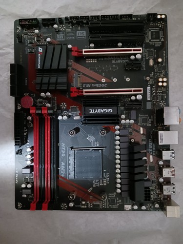 Gigabyte GA-970-Gaming SLI HT3.0 AM3+ Motherboard DDR3 Mainboard - Picture 4 of 13