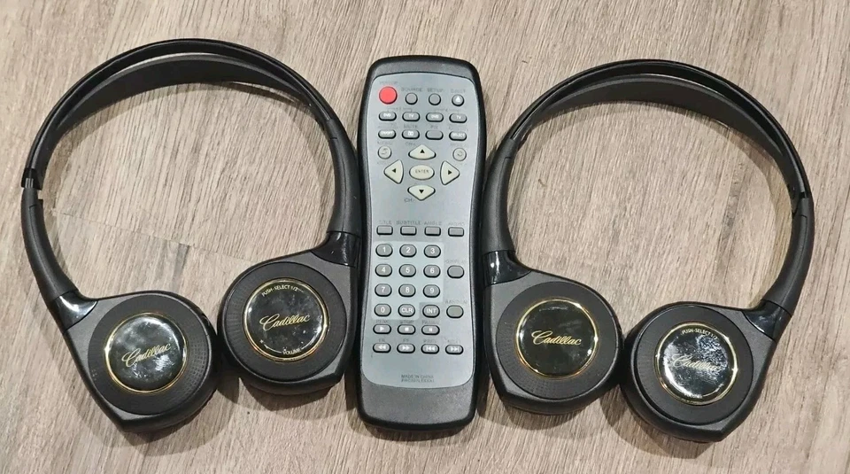 2015-17 ESCALADE PLATINUM CONJUNTO DE ENTRETENIMIENTO TRASERO AURICULARES REMOTOS PRC307LTXXA1 Foto 2 de 4