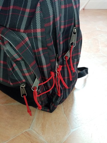 Eastpak Rucksack Pinnacle 060 / 02G Schulranzen Guter Zustand 38 Liter Inhalt - Bild 3 von 7