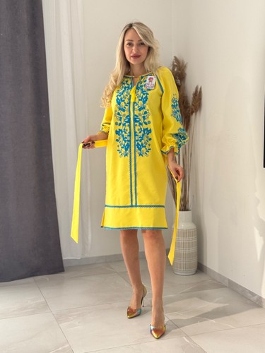 Ukraininan national embroidered dress Vyshyvanka - Picture 5 of 10