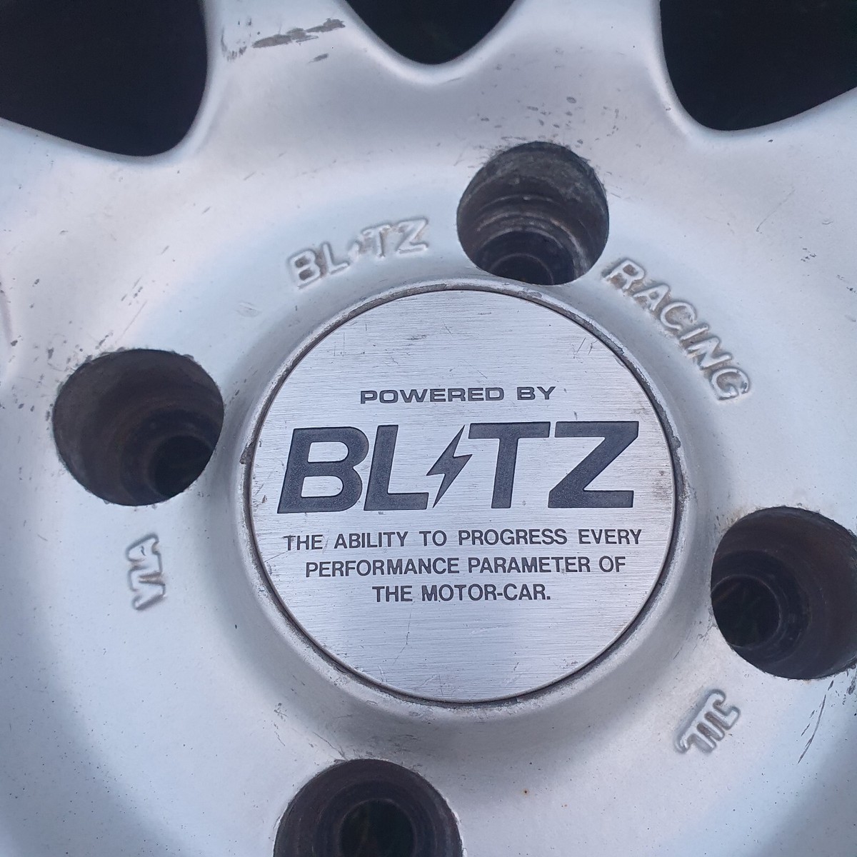 Blitz BRW 01 16X7+32 - 2 Piece split rim 4x114.3 Lexus, Nissan