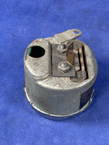 Medidor de Gas Vintage "GASOLINA" 2 5/8" Diámetro, Centro Elevado ~ Rat Rod, Restauración - Imagen 8 de 13
